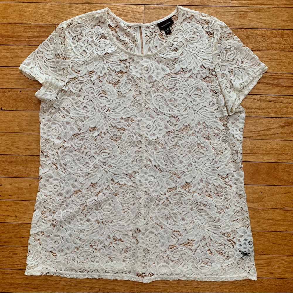 💲⬇️Who What Wear (Target) Lace Top EUC